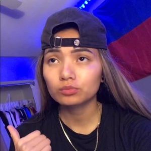 Meet your Posher, Lily